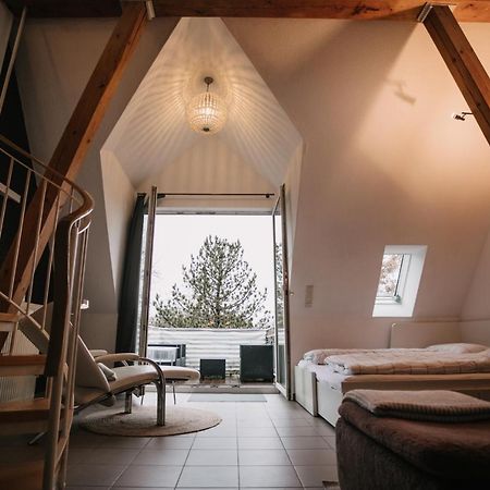 Eigenes Maisonettehaus In Idyllischer Lage Mit Balkon, Nahe Messe, 24H Self-Check In, Gratis Parken Schwabach Exterior foto