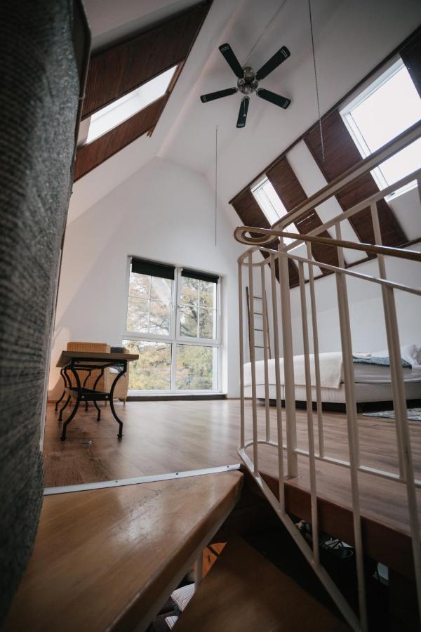 Eigenes Maisonettehaus In Idyllischer Lage Mit Balkon, Nahe Messe, 24H Self-Check In, Gratis Parken Schwabach Exterior foto