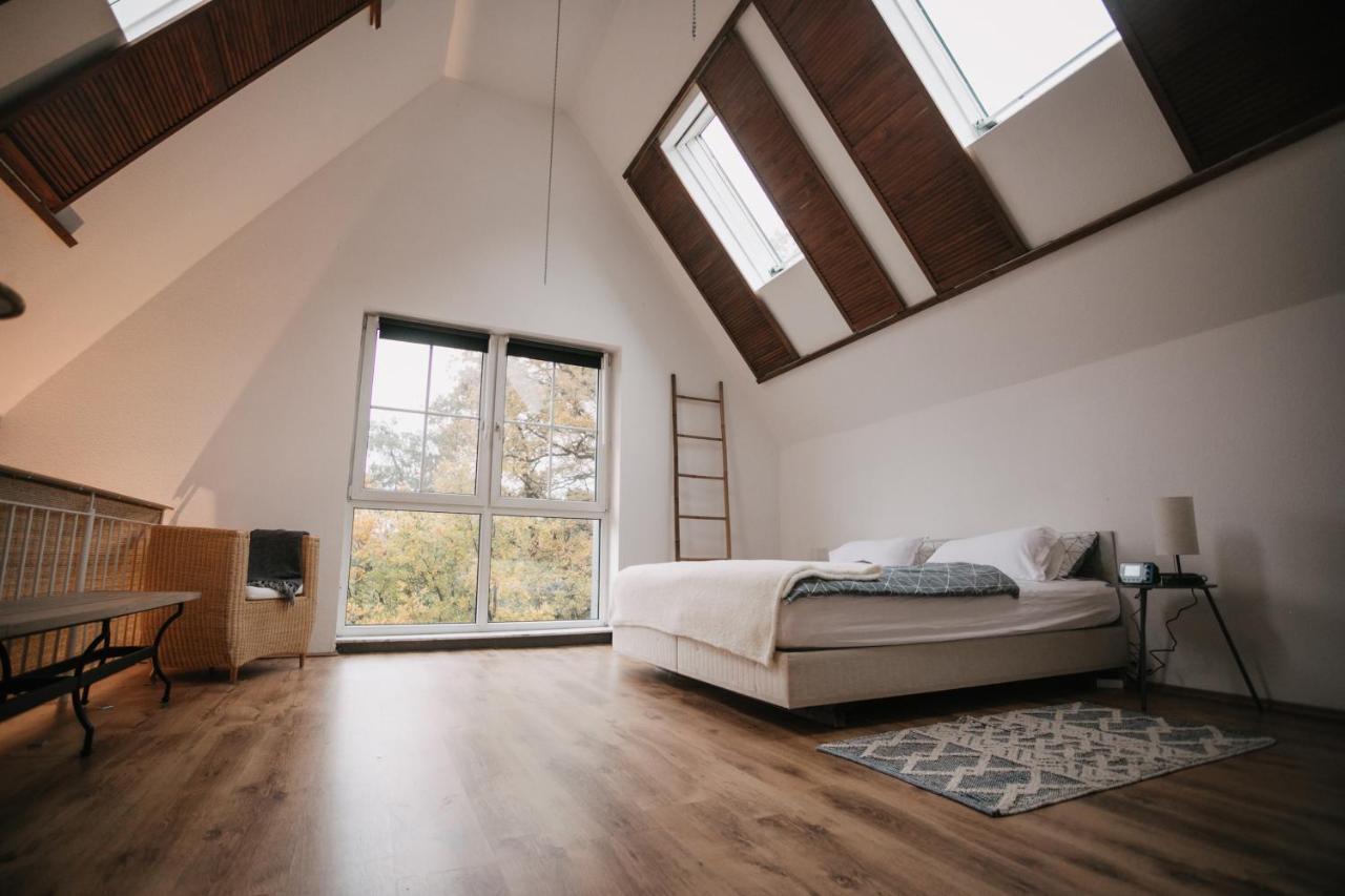 Eigenes Maisonettehaus In Idyllischer Lage Mit Balkon, Nahe Messe, 24H Self-Check In, Gratis Parken Schwabach Exterior foto