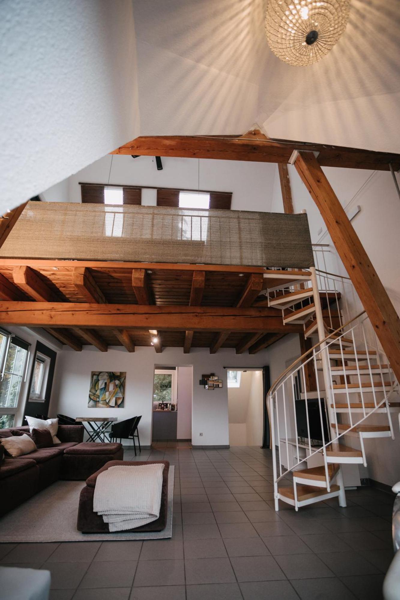 Eigenes Maisonettehaus In Idyllischer Lage Mit Balkon, Nahe Messe, 24H Self-Check In, Gratis Parken Schwabach Exterior foto